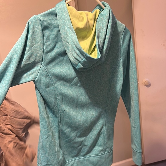 The North Face Women's Blue and Yellow Sweater - Picture 2 of 2